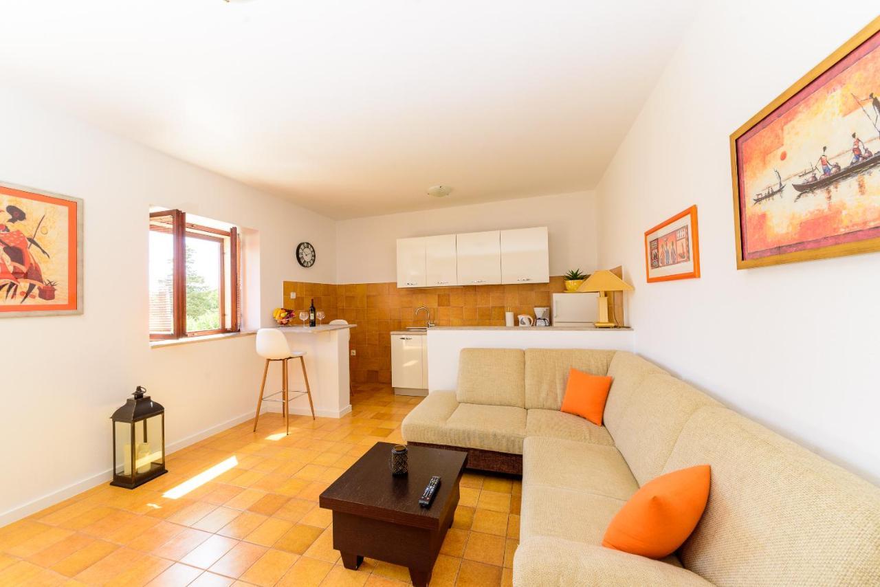 Apartmani Bokin Μπολ Εξωτερικό φωτογραφία